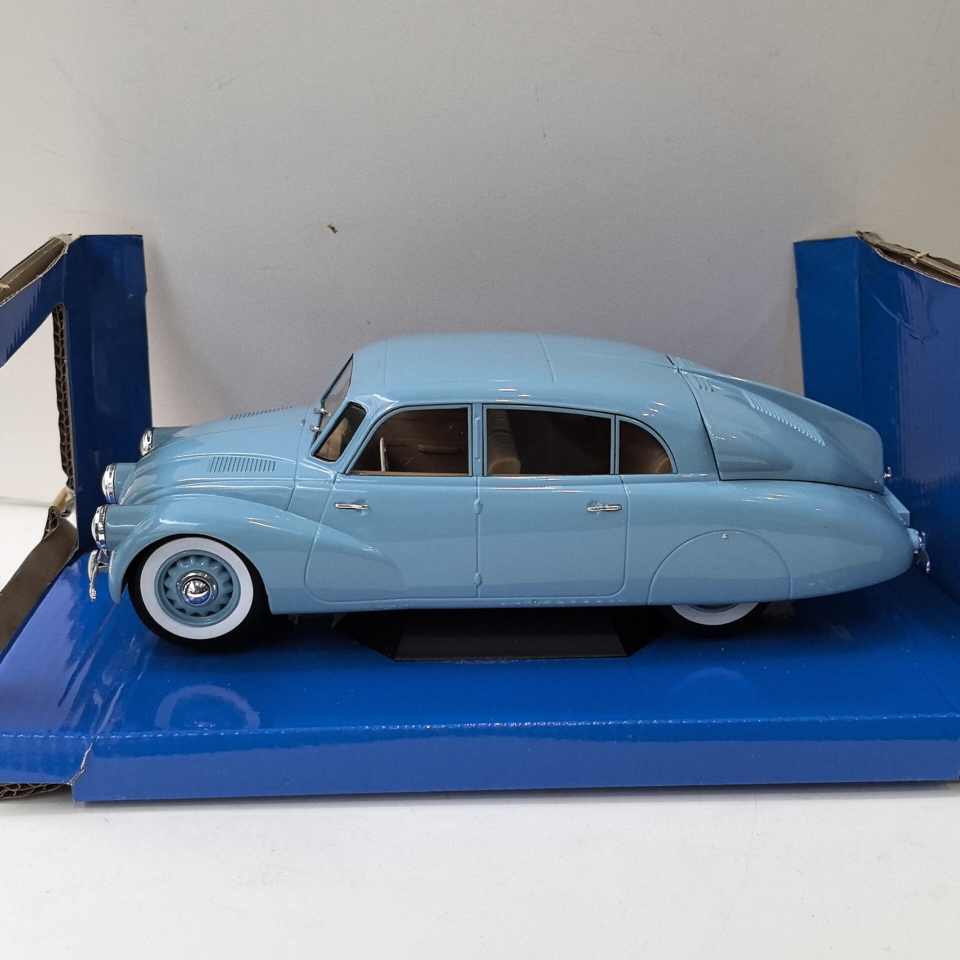 MCG Diecast 1/18 Scale TATRA 8 - Vintage And Collectible recension och pris